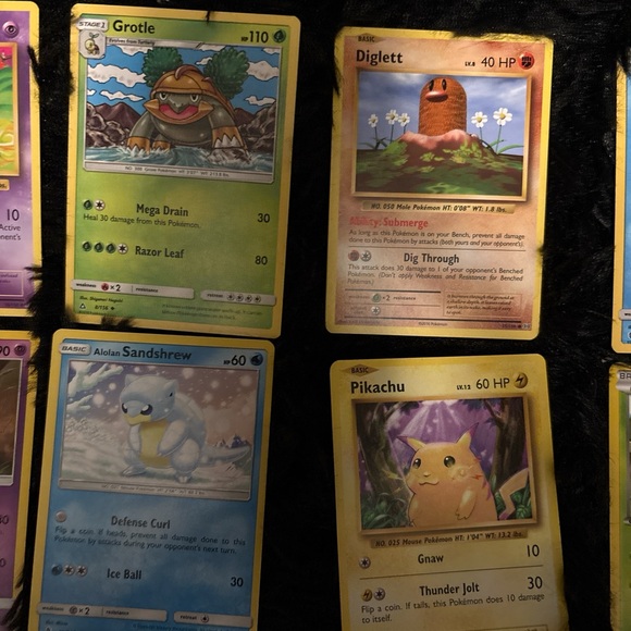 Pokémon Trading Card Collection - Picture 3 of 4